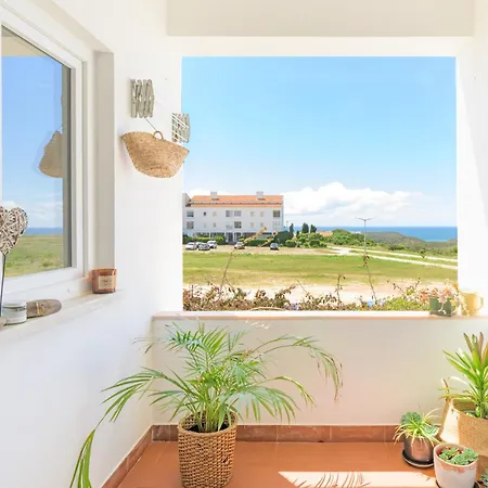 Bela Vista_cozy With Sea View プライア・ダ・アリファナ